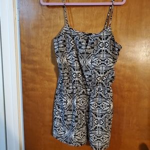 Love Reign Black and White Romper (M)